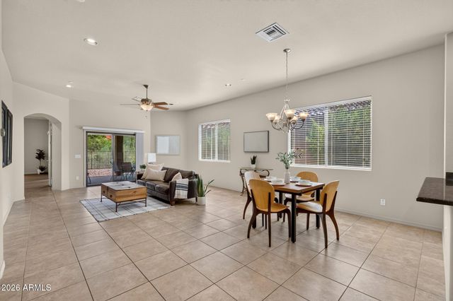 14247 N ASHBROOK Drive A, Fountain Hills, AZ 85268