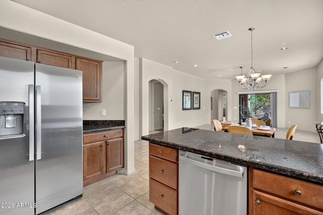 14247 N ASHBROOK Drive A, Fountain Hills, AZ 85268