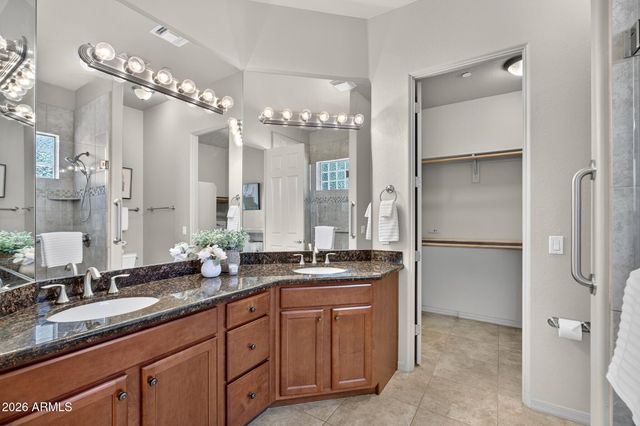 14247 N ASHBROOK Drive A, Fountain Hills, AZ 85268