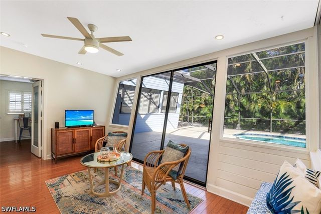 739 7th AVE N, Naples, FL 34102