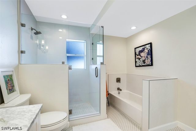 739 7th AVE N, Naples, FL 34102