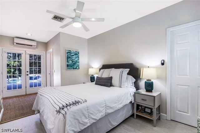 739 7th AVE N, Naples, FL 34102