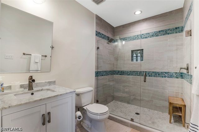 739 7th AVE N, Naples, FL 34102