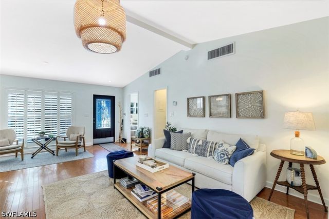 739 7th AVE N, Naples, FL 34102