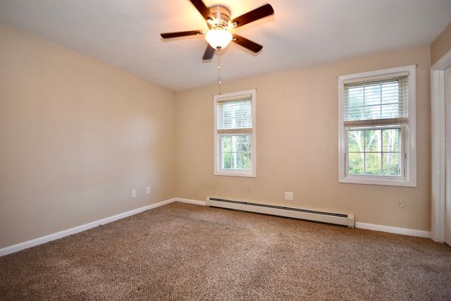 581 Plymouth St 581, Middleboro, MA 02346