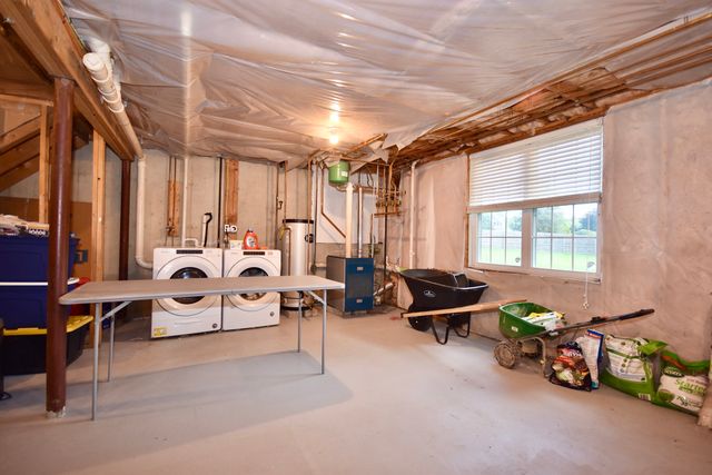 581 Plymouth St 581, Middleboro, MA 02346