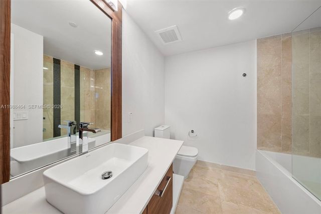 601 NE 27th St 1507, Miami, FL 33137