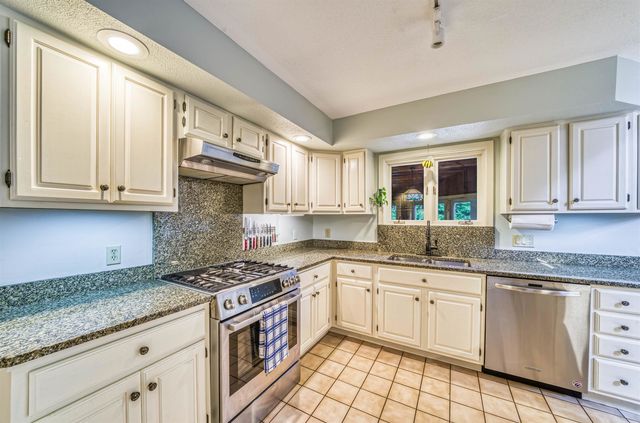 99 Newell Road, Newbury, NH 03255