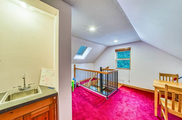 99 Newell Road, Newbury, NH 03255