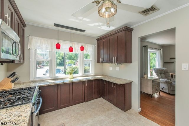 776 Lake Shore Dr, Parsippany-troy Hills Twp., NJ 07054