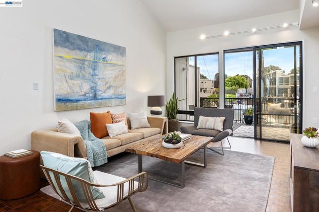 312 Tideway Dr, Alameda, CA 94501