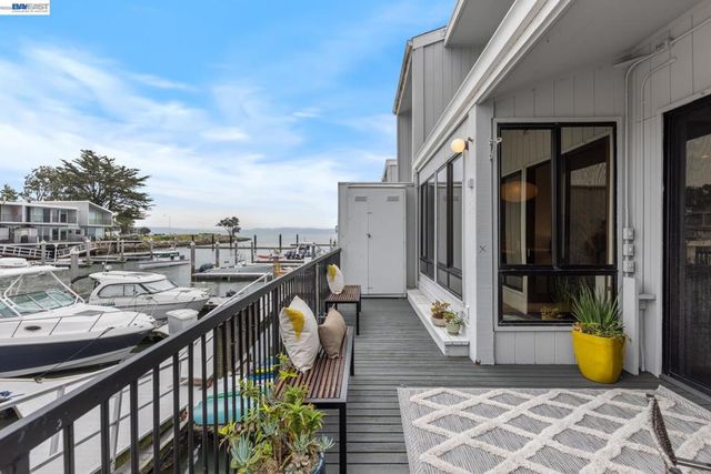 312 Tideway Dr, Alameda, CA 94501