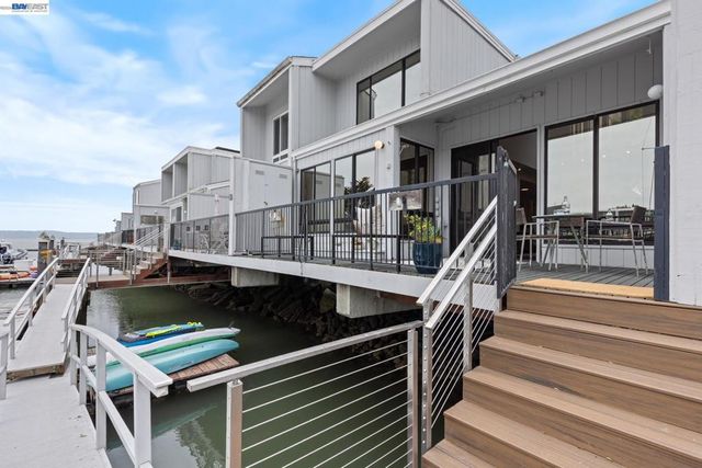 312 Tideway Dr, Alameda, CA 94501