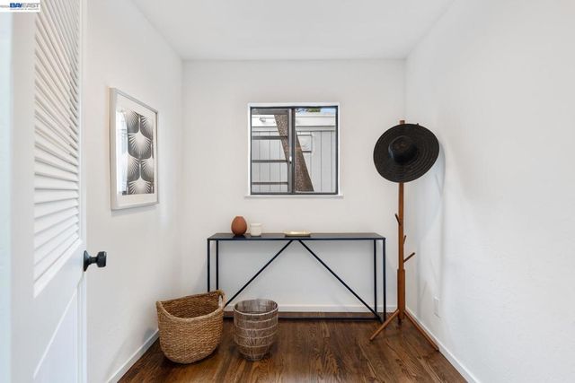 312 Tideway Dr, Alameda, CA 94501