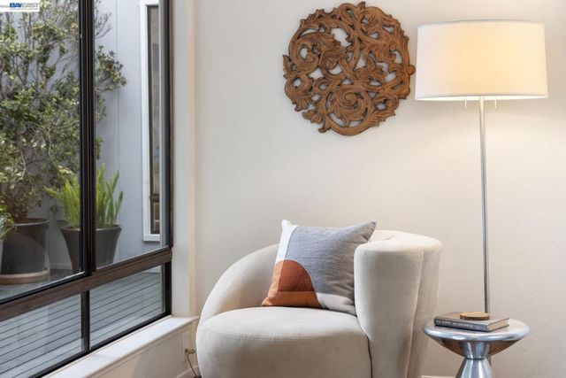 312 Tideway Dr, Alameda, CA 94501