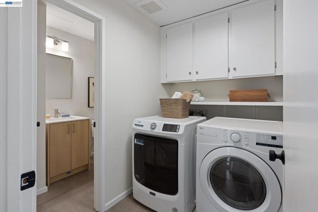 312 Tideway Dr, Alameda, CA 94501