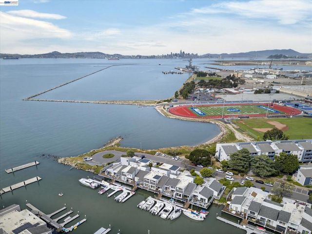 312 Tideway Dr, Alameda, CA 94501