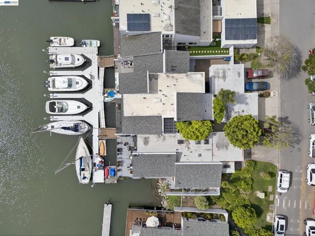 312 Tideway Dr, Alameda, CA 94501