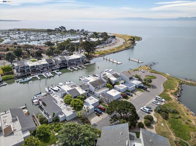 312 Tideway Dr, Alameda, CA 94501