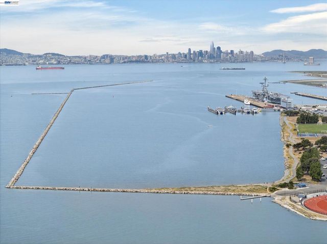 312 Tideway Dr, Alameda, CA 94501