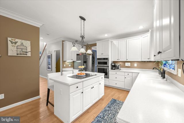 3012 MULLINEAUX LN N, Ellicott City, MD 21042