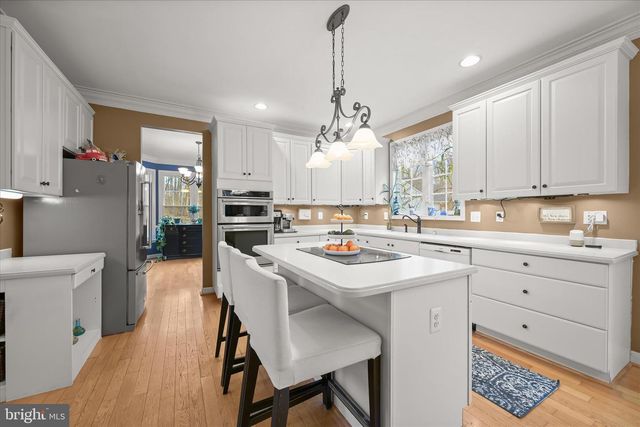 3012 MULLINEAUX LN N, Ellicott City, MD 21042