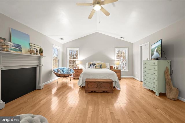 3012 MULLINEAUX LN N, Ellicott City, MD 21042