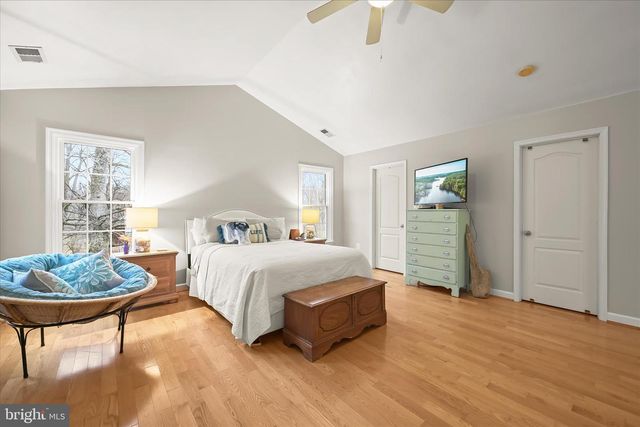 3012 MULLINEAUX LN N, Ellicott City, MD 21042