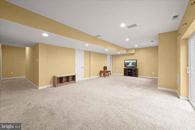 3012 MULLINEAUX LN N, Ellicott City, MD 21042