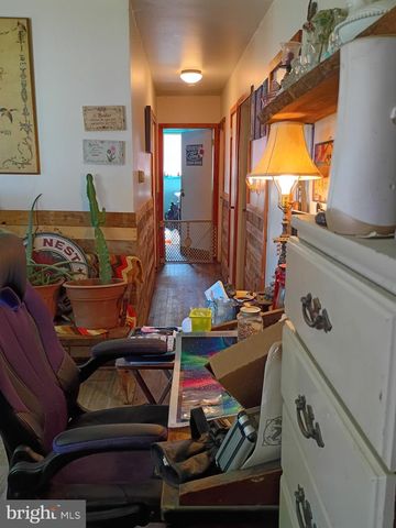 194 WATER ST, Oley, PA 19547