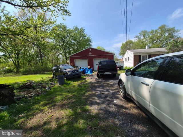 194 WATER ST, Oley, PA 19547
