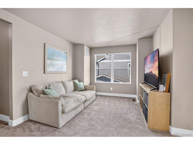 6259 Oak Grove St, Timnath, CO 80547