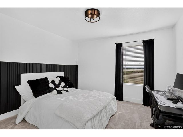 6259 Oak Grove St, Timnath, CO 80547