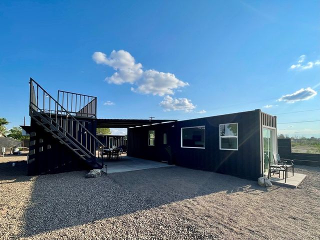 502 E Galveston St, Marfa, TX 79843