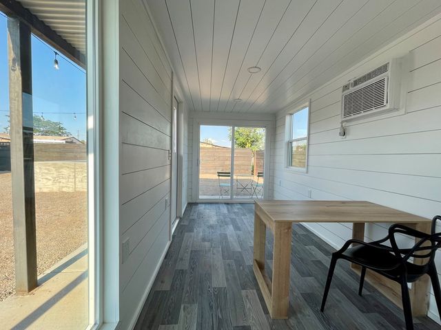 502 E Galveston St, Marfa, TX 79843