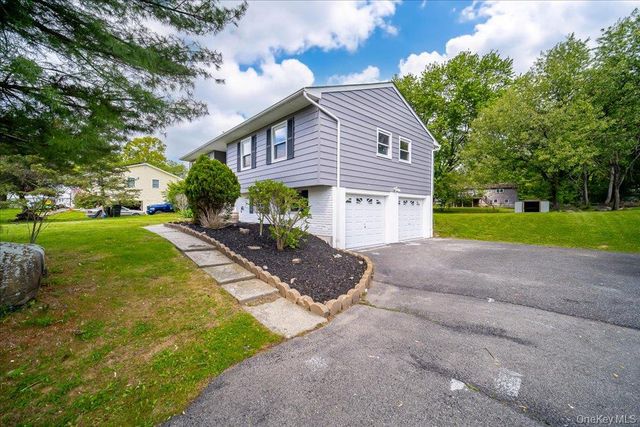 29 Beth Drive, Middletown, NY 10941