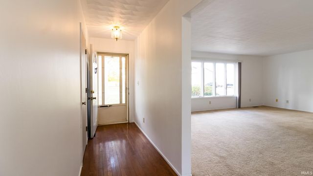 1947 N Tree Street, Parker City, IN 47368