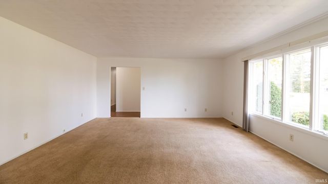 1947 N Tree Street, Parker City, IN 47368