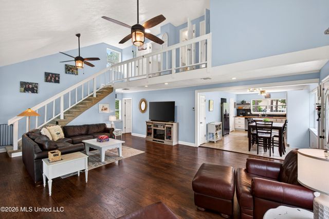 6330 Pontiac Drive, Kiln, MS 39556