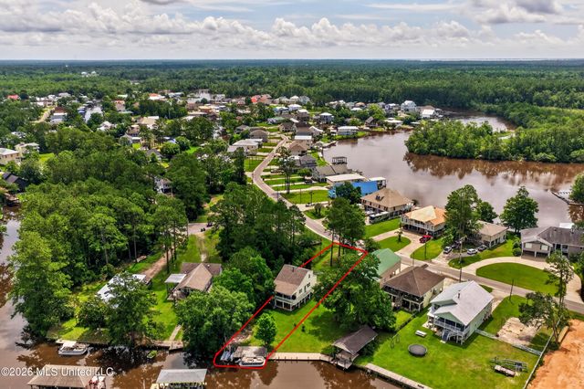 6330 Pontiac Drive, Kiln, MS 39556