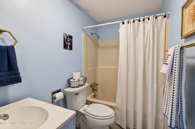 6330 Pontiac Drive, Kiln, MS 39556