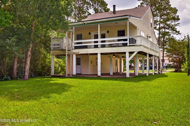 6330 Pontiac Drive, Kiln, MS 39556