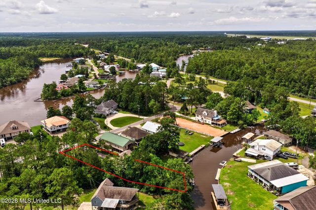 6330 Pontiac Drive, Kiln, MS 39556