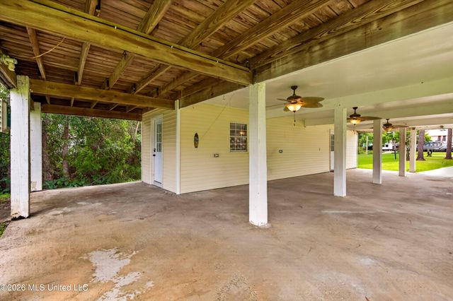 6330 Pontiac Drive, Kiln, MS 39556
