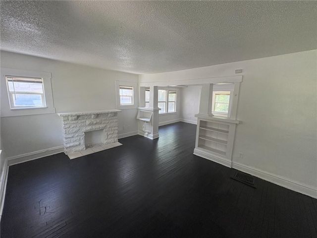 3928 S Benton Avenue, Kansas City, MO 64130