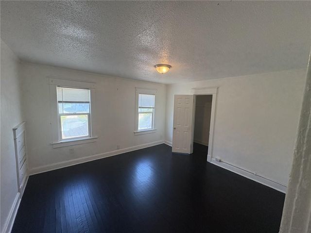 3928 S Benton Avenue, Kansas City, MO 64130