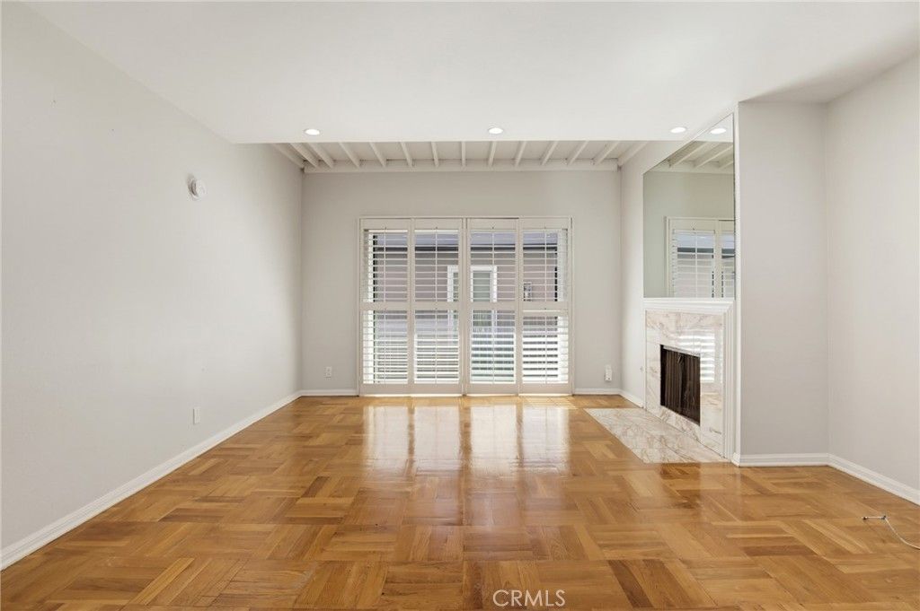 6525 La Mirada 112, Los Angeles, CA 90038 — photo 5