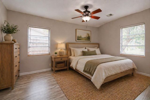 1300 ORANGE AVENUE, Tavares, FL 32778