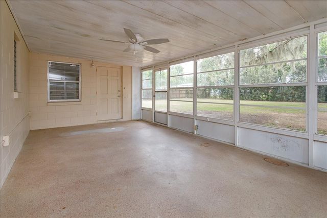 1300 ORANGE AVENUE, Tavares, FL 32778