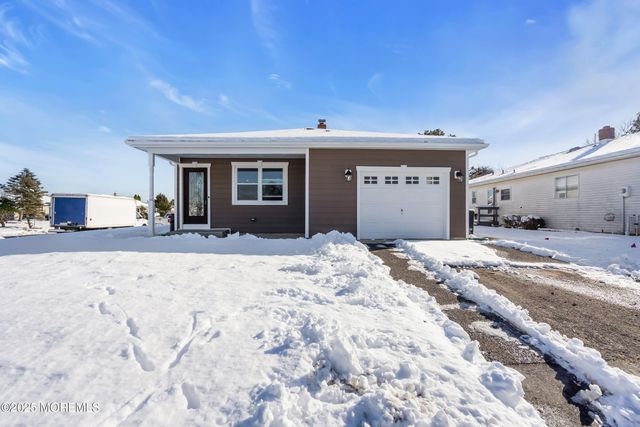 12 Tortola Street, Toms River, NJ 08757